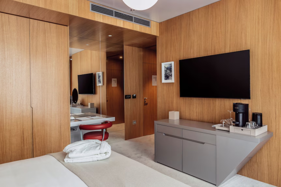 11. MET Boutique Hotel, hotelska soba, furnirane obloge, izvor: Met Boutique Hotel, Booking.com
