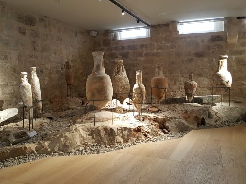 Gradski Muzej Korčula, nosači amfora