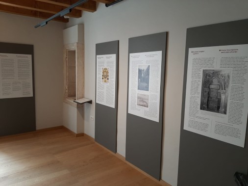 Gradski muzej Korčula, vertikalni panoi