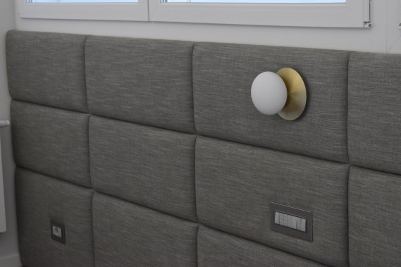 Stan Cvjetni, spavaća soba, tapecirano uzglavlje