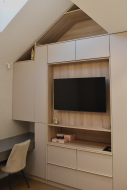 Stan Cvjetni, detalji polica, namještaj po mjeri 